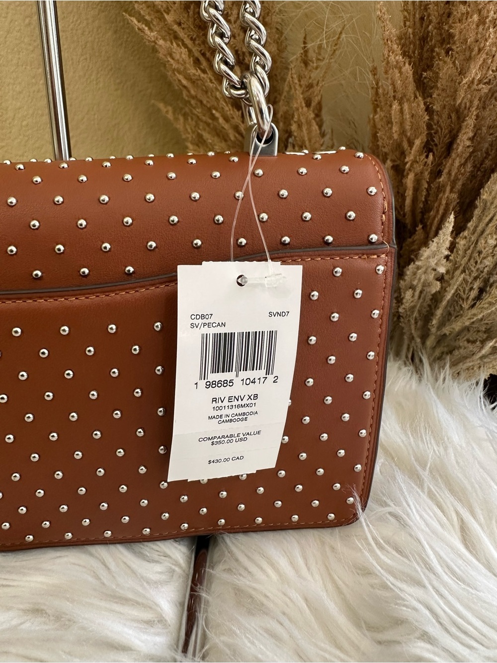 Coach Klare Envelope Crossbody Bag
With Rivets - Picture 7 of 16